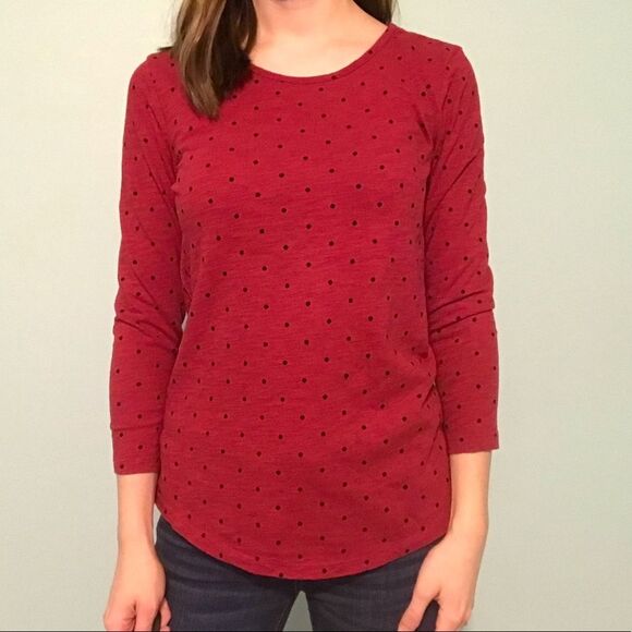 Old Navy Red and Black Polka Dot 3/4 Sleeved Top size XS - Picture 2 of 3